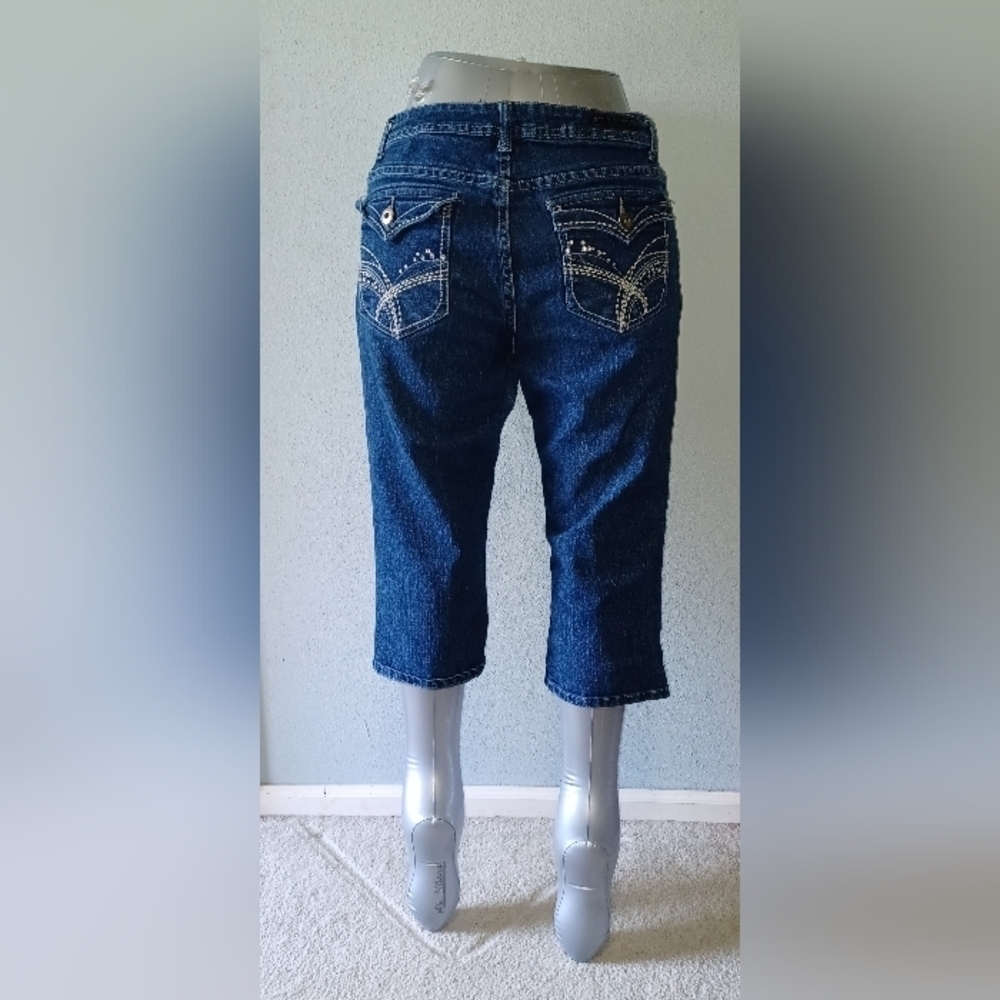 Baccini Blue Ankle Cropped Jeans with Stretch